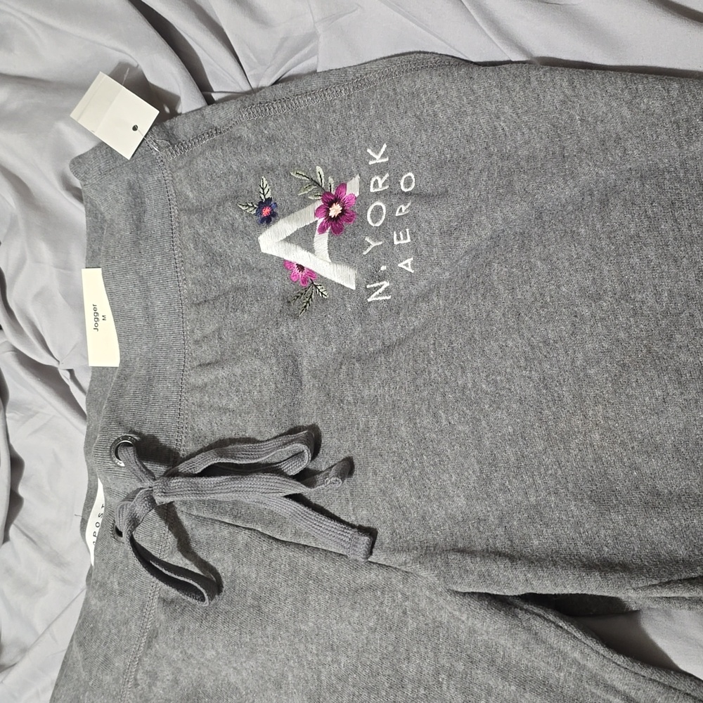 Aeropostale joggers